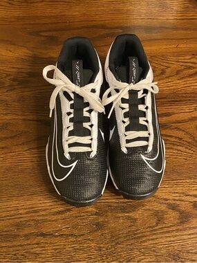 Nike Vapor Edge Shark 2 Football Cleat Size 8